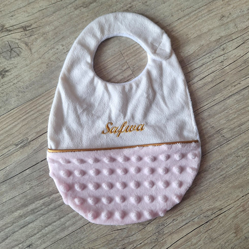 Bavoir Bébé Personnalisé – Minky Douceur – Avec ou Sans Nœud – Broderie Prénom et Date de Naissance