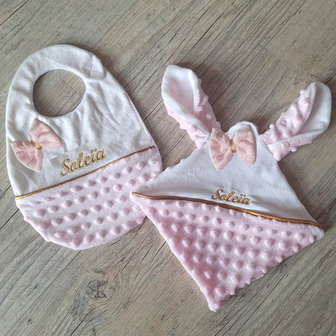 Lot Bébé – Bavoir Minky Personnalisé & Doudou Lapin Assorti – Fabrication Artisanale