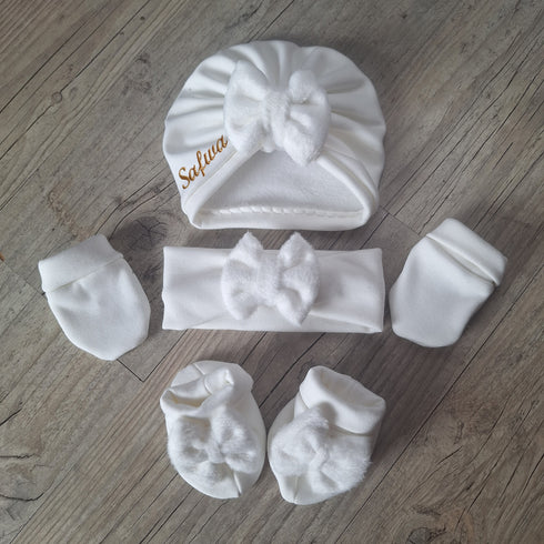 Ensemble Prénom Brodé Turban nœud + moufles + bandeau + chaussons assortis en tissu polaire alpine finition fourrure _ Oeko-Tex