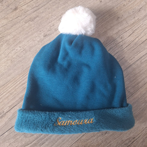 Ensemble Bonnet Pompon, moufle et chaussons prénom brodé en tissu Polaire alpine personnalisable avec prénom brodé - Oeko-Tex