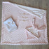 Coffret Bébé Personnalisé Fille – Couverture, Doudou et Protège Carnet – Quantité Limitée