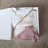 Coffret Bébé Personnalisé Fille – Couverture, Doudou et Protège Carnet – Quantité Limitée