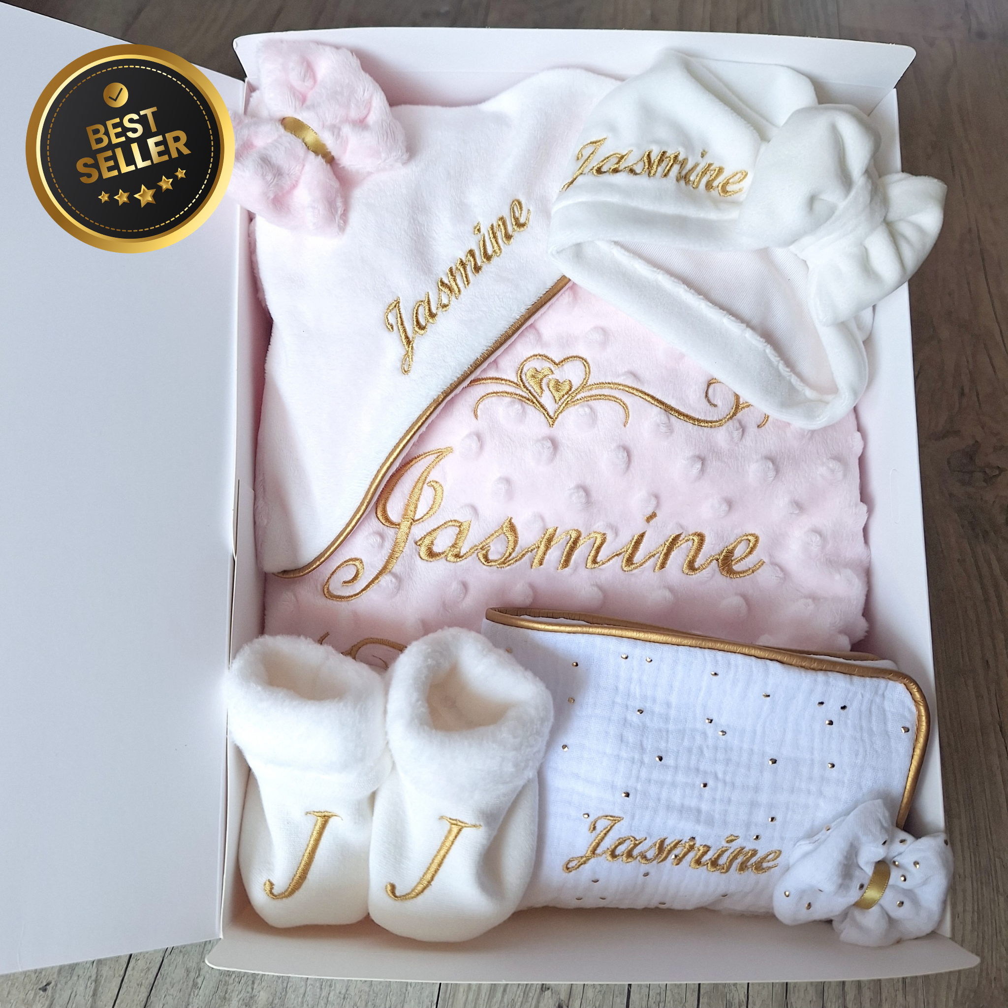COFFRET COMPLET: Couverture minky + turban minky nœud + doudou nœud + chaussons + protège carnet nœud personnalisée avec le prénom brodé - La Fabrique A DeDeuh