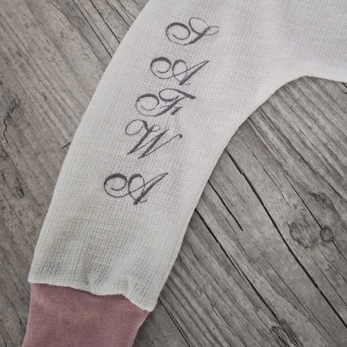 Sarouel pantalon avec prenom brodé pour fille ou garcon