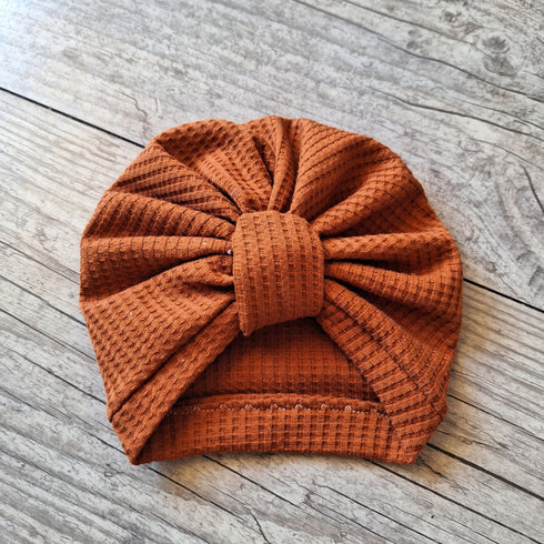 Turban bonnet noeud, buns ou simple personnalisé avec prénom brodé en tissu maille gaufré 8 couleurs
