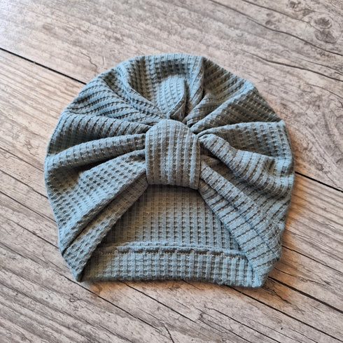 Turban bonnet noeud, buns ou simple personnalisé avec prénom brodé en tissu maille gaufré 8 couleurs