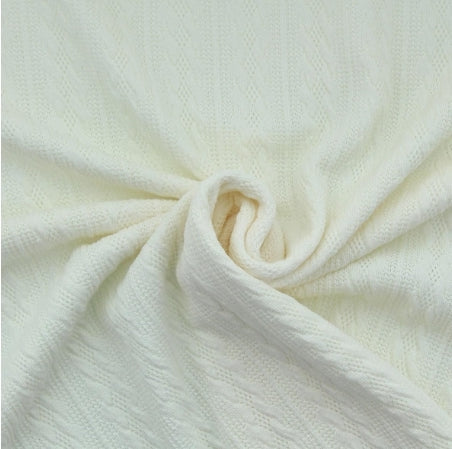 Bonnet prénom brodé en tissu maille de coton façon tricot jacquard personnalisable 9 couleurs