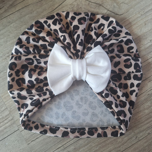 ⚡ Édition Limitée – Turban crème finition imprimé léopard fait main | Prématuré à adulte - oeko-tex