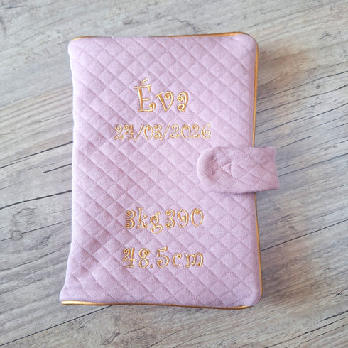 Protège carnet de santé personnalisé fait main | Tableau de naissance brodé | Tissu matelassé OekoTex