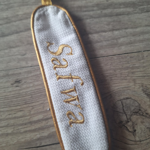 Attache tétine Chic - personnalisé avec Prénom brodé