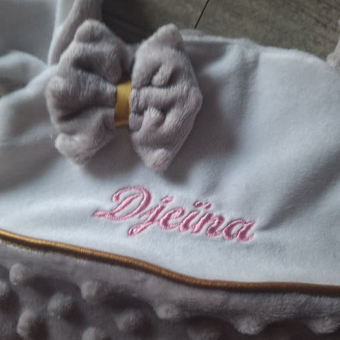 Doudou Ourson personnalisé 20x20cm avec Prénom et/ou Date de naissance tout en minky
