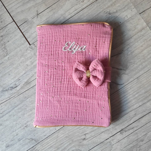 Protège carnet de santé personnalisé en tissu gaze de coton avec Prénom et/ou Date de naissance