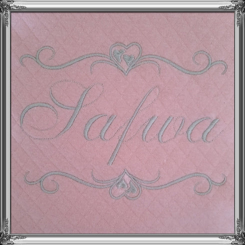 Couverture doublé en tissu matelassé personnalisé, brodé prénom et/ou ornement