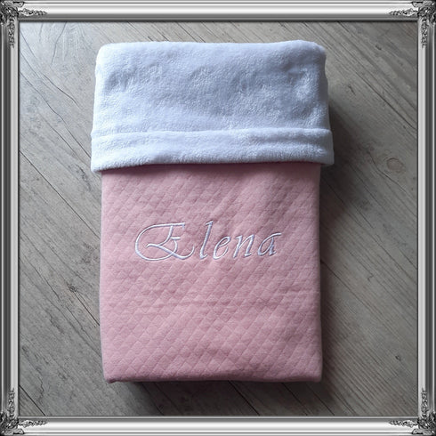 Couverture doublé en tissu matelassé personnalisé, brodé prénom et/ou ornement